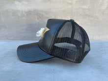 Load image into Gallery viewer, Third Eye Activation Hat with Quartz Crystal Cluster