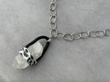 Load image into Gallery viewer, Large Quartz Point Necklace
