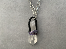 Load image into Gallery viewer, Medium Quartz Point Necklace