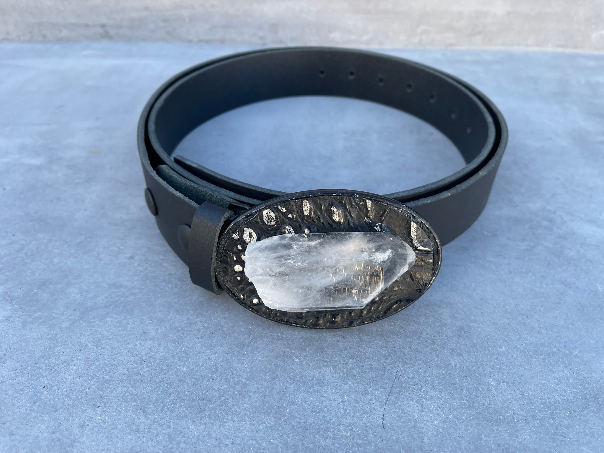 Large Quartz Crystal Oval-Shaped Belt – GEOTIC