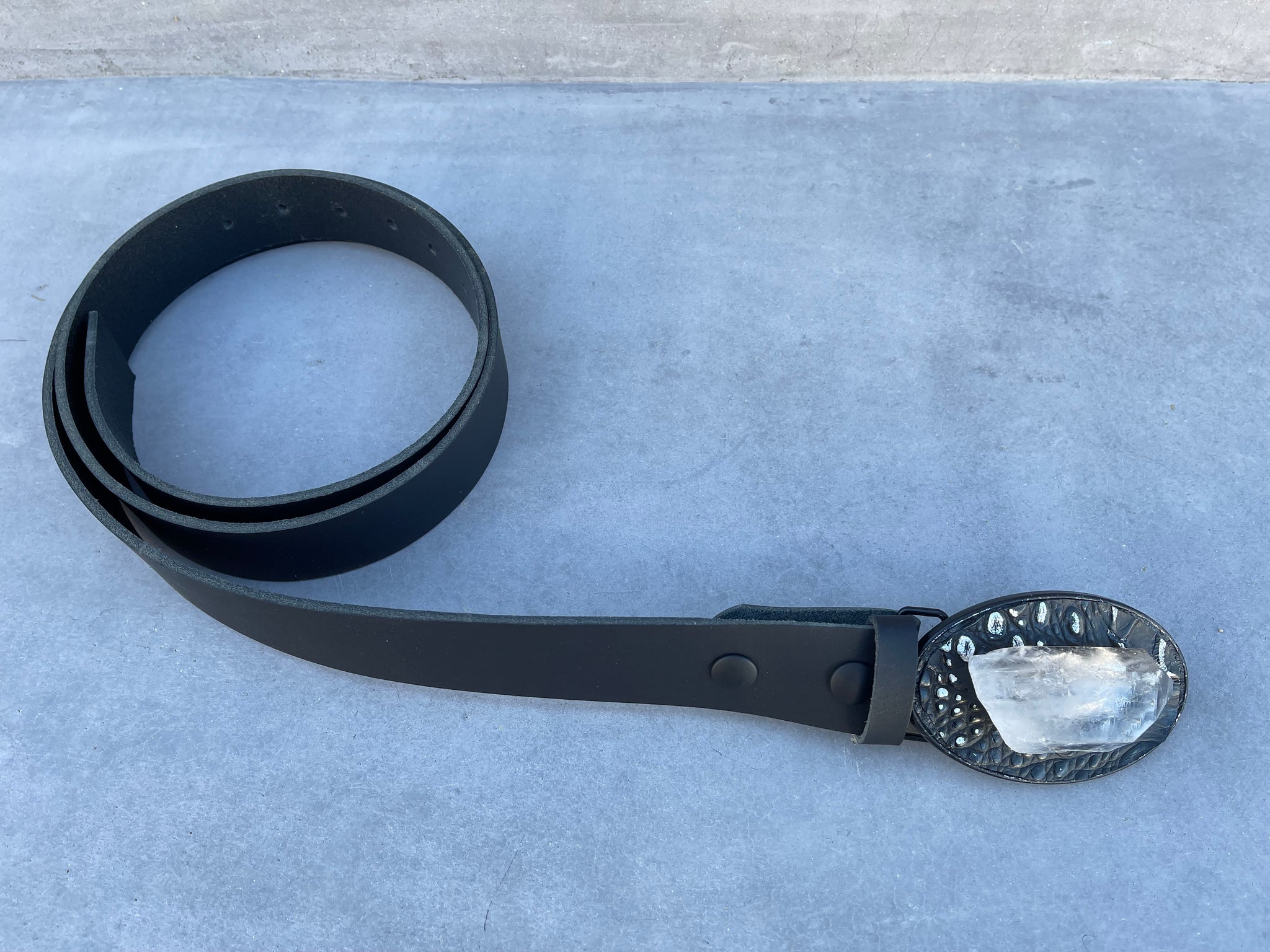 Large Quartz Crystal Oval-Shaped Belt – GEOTIC display picture 3